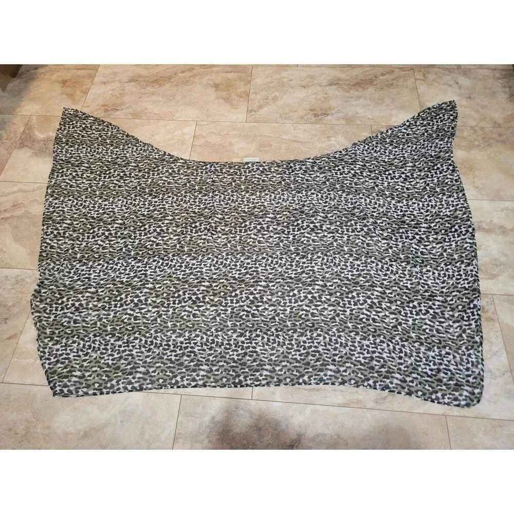 Michael Kors Qrap Style Animal Print Scarf